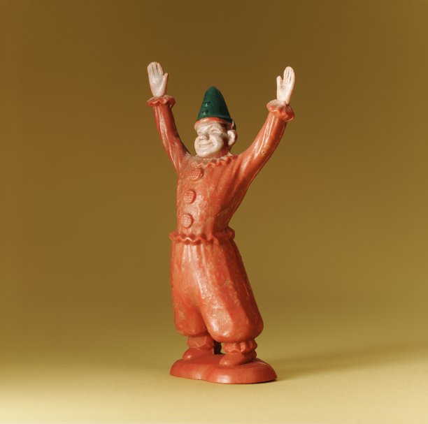 绿色和棕色小丑图片下载