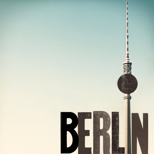 柏林电视塔拼贴画图片下载