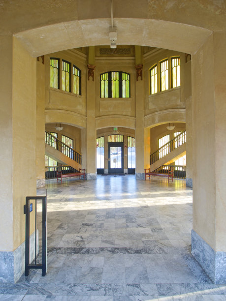 Vista房子皇冠点俄勒冈看前门到后面图片下载