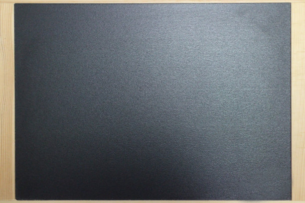 干净而空的黑色黑板图片下载