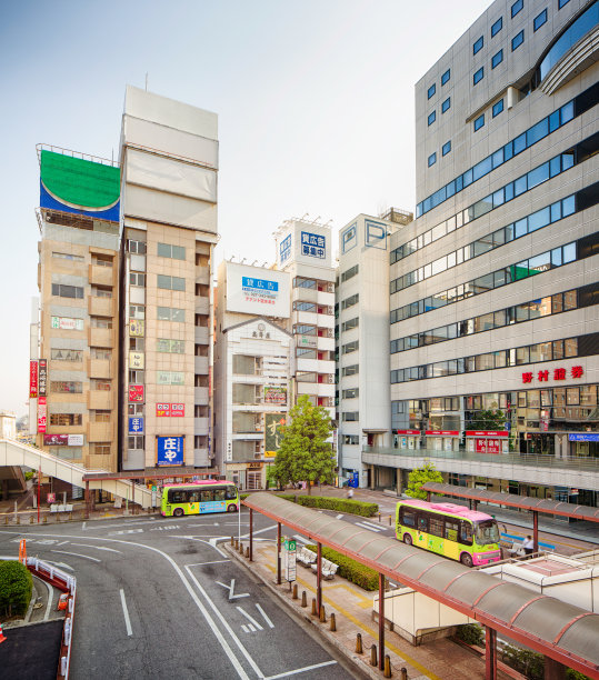 日本高崎市中心广场公交总站图片下载