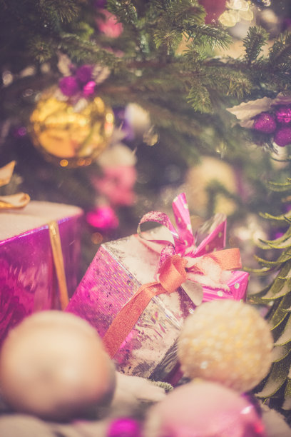 圣诞装饰户外晚上，莫斯科，俄罗斯，欧洲图片下载