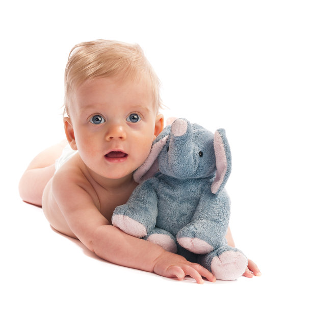 可爱的金发小男孩图片下载