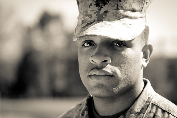 海洋在深褐色图片下载