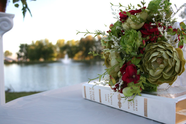 湖上仪式图片下载