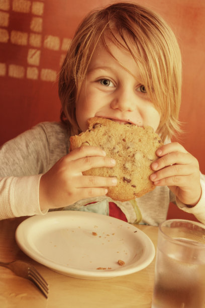 贪多嚼不烂。图片下载