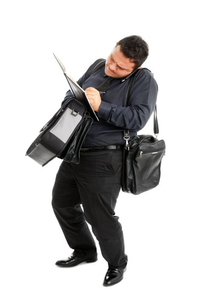 过度工作的商人在智能手机上聊天图片下载