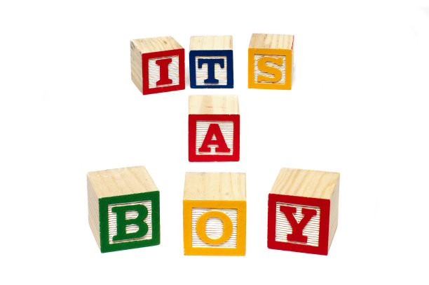 它的一个男孩图片下载