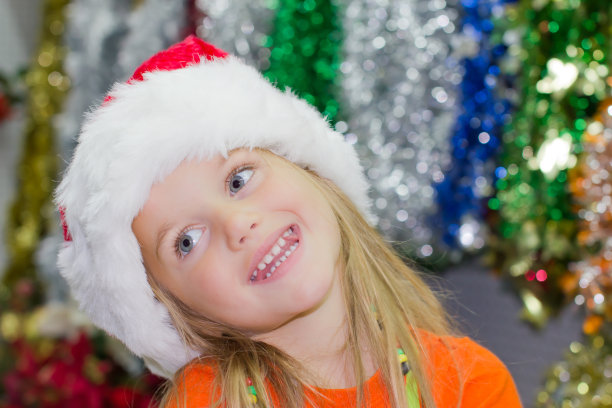 圣诞老人的女孩图片下载