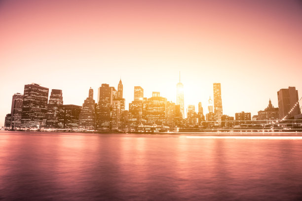 自由塔的光芒图片下载