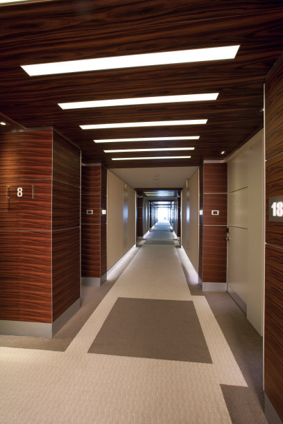 空荡荡的走廊图片下载