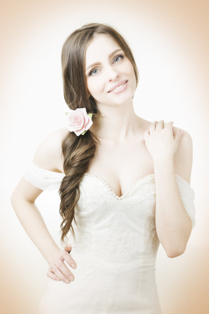 美丽的新娘，粉红的玫瑰图片下载