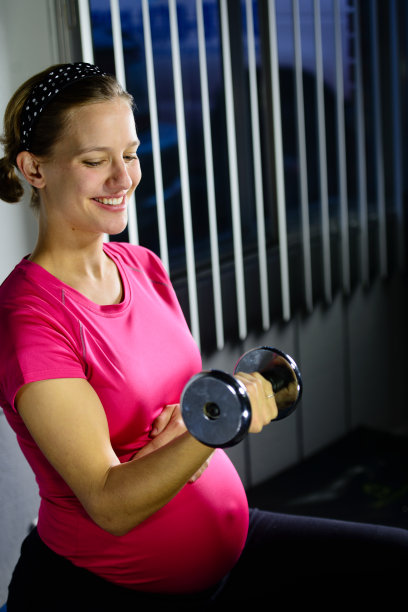 健康的怀孕女性图片下载