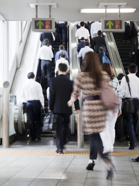 城市通勤者图片下载