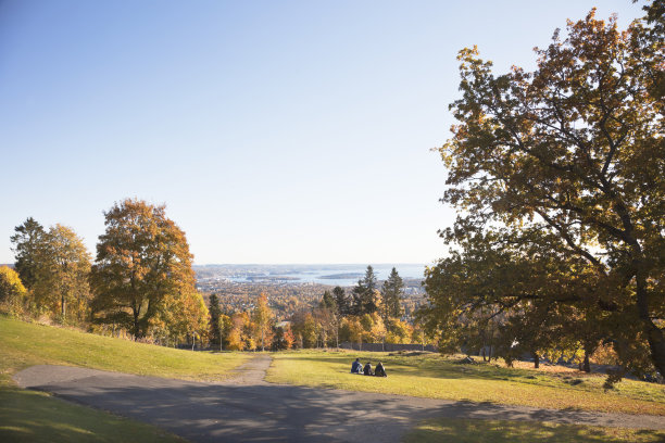 从霍尔门科伦观看奥斯陆图片下载