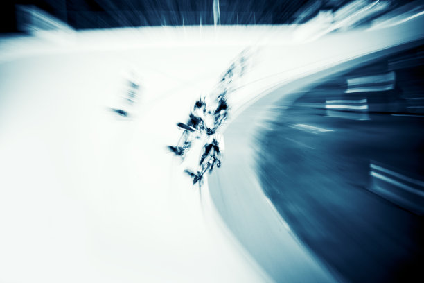 骑自行车比赛图片下载