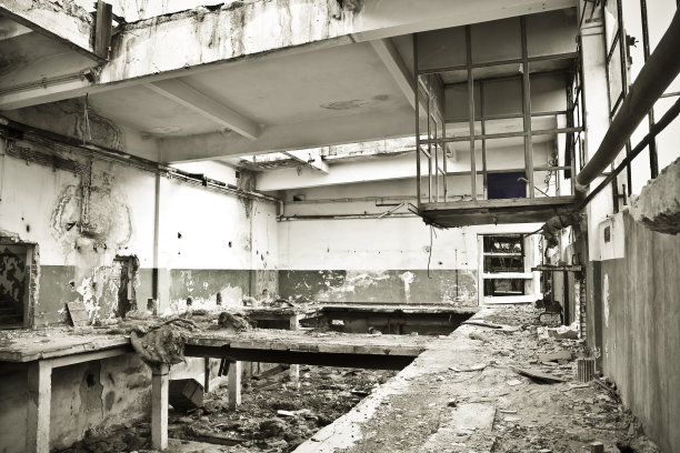 废弃的工业建筑图片下载