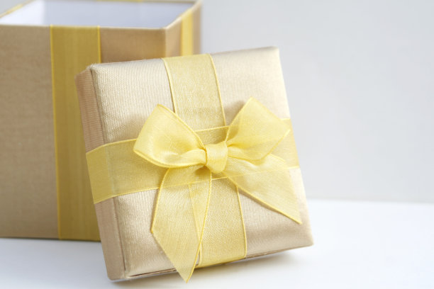 礼物盒图片下载