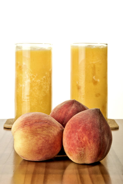 新鲜桃子和果汁图片下载