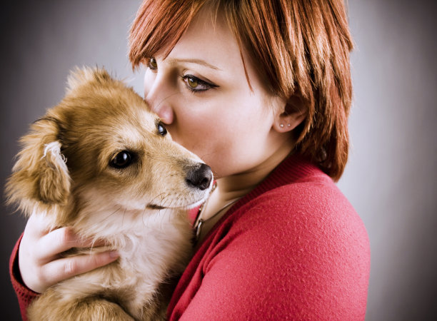 毛茸茸的吻图片下载