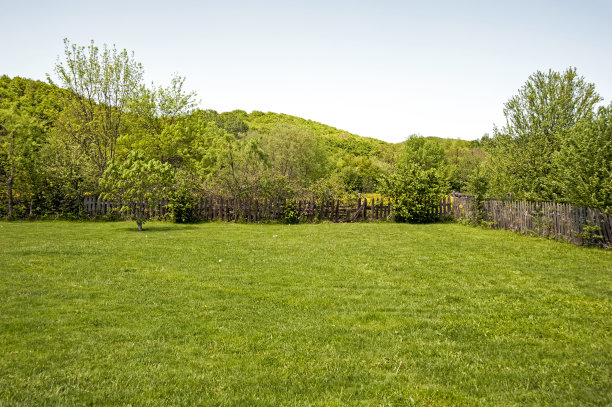 草坪图片素材ID：144332272