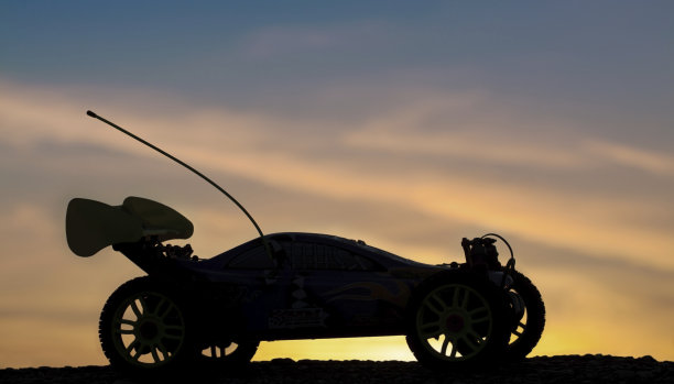 遥控汽车与硝基动力图片下载