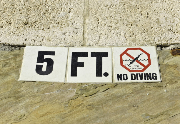 5英尺池深度图片下载