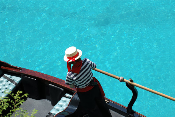 用凤尾船运送图片下载