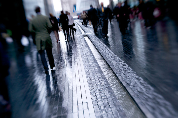 通勤者图片下载