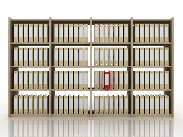 书柜上的办公室活页夹(白色独立)图片下载