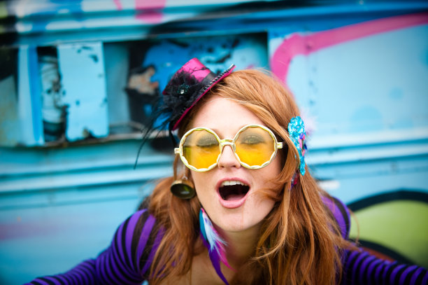 时髦的女孩肖像图片下载