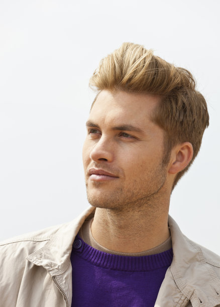 年轻人图片下载