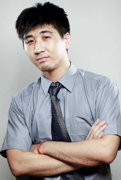 年轻的中国男人图片下载