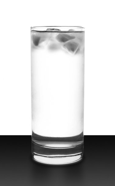 一杯冰水图片下载