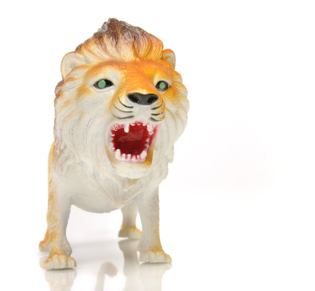 咆哮的玩具狮子图片下载