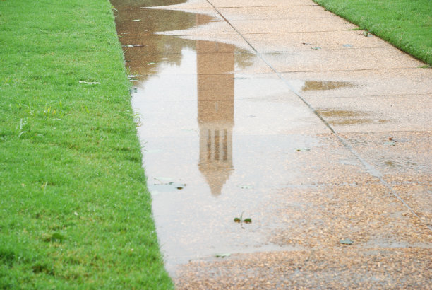 钟楼反射图片下载