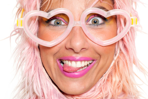 有趣的女孩图片下载