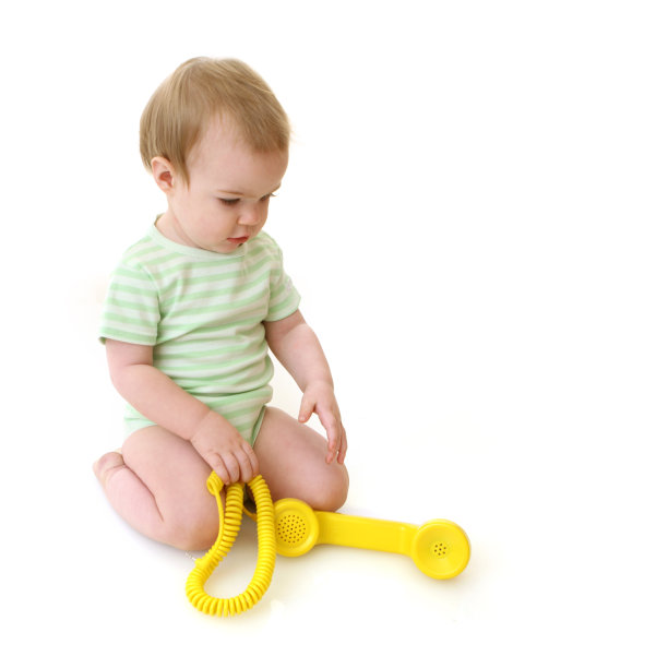 蹒跚学步的电话图片下载