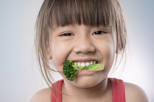 蔬菜小女孩图片下载