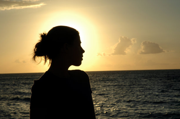 日落轮廓图片下载