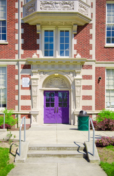 学校入口的步骤图片下载