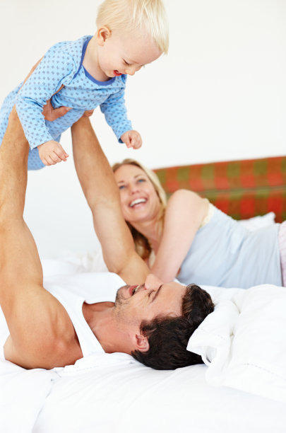 结合通过玩耍图片下载