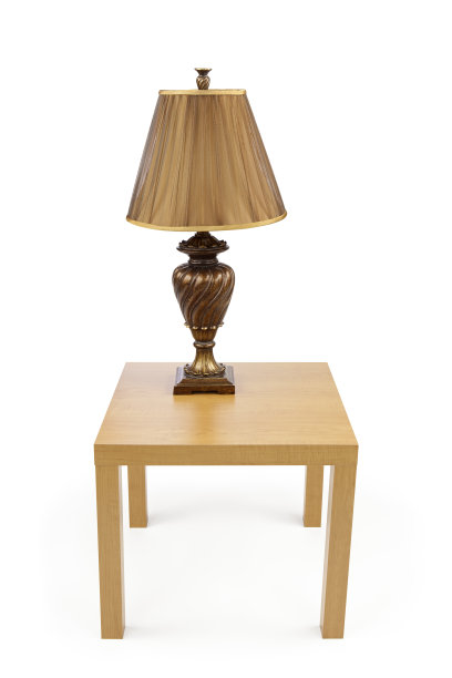 带灯的隔离桌图片下载