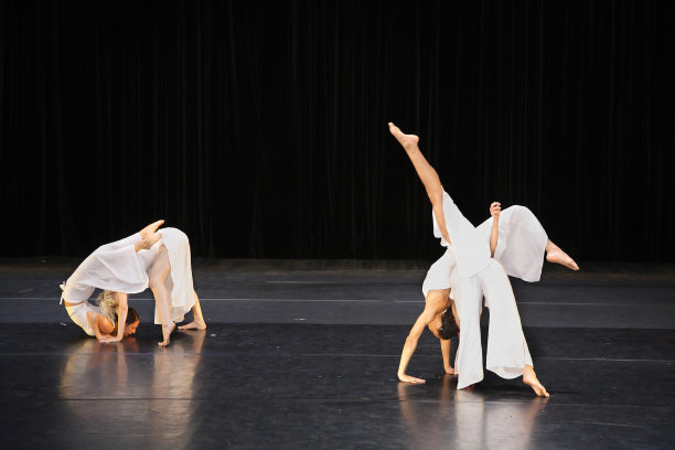 当代舞图片下载