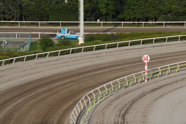 赛马跑道图片下载