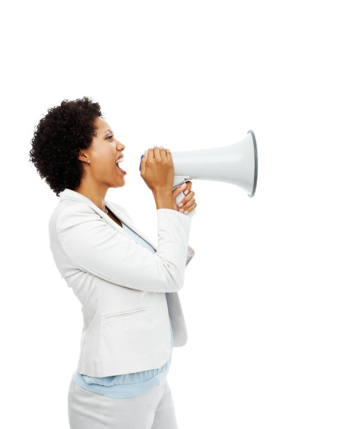 女商人对着扩音器大喊图片下载