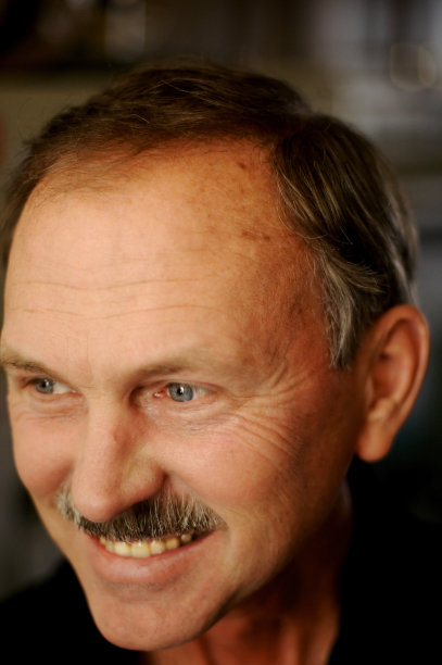 微笑的脸图片下载