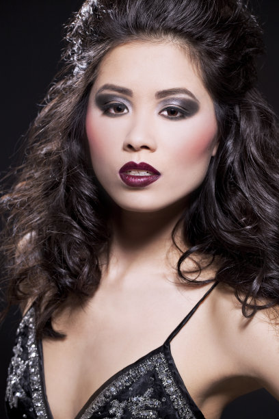 亚洲美女图片下载