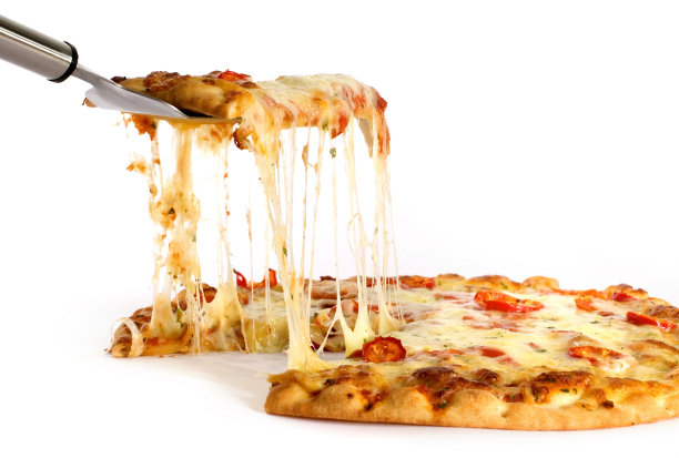 一个意大利辣香肠披萨的特写，有一片被拿走了图片下载