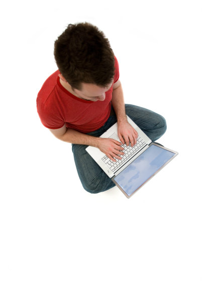 笔记本电脑的人图片下载